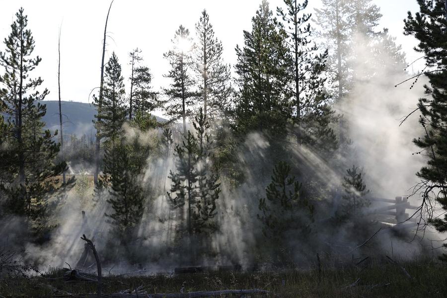 Island, Küsten, Wasserfälle, Thermal – Yellowstone, USA