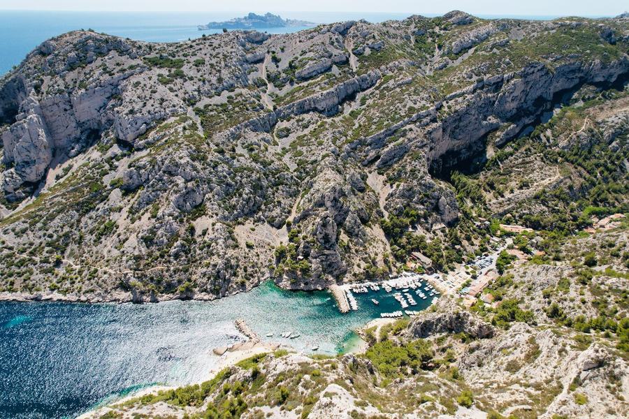 Drohnenperspektiven – Calanques, Frankreich
