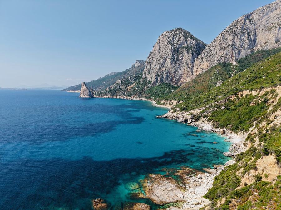 Drohnenperspektiven – Sardinien, Italien