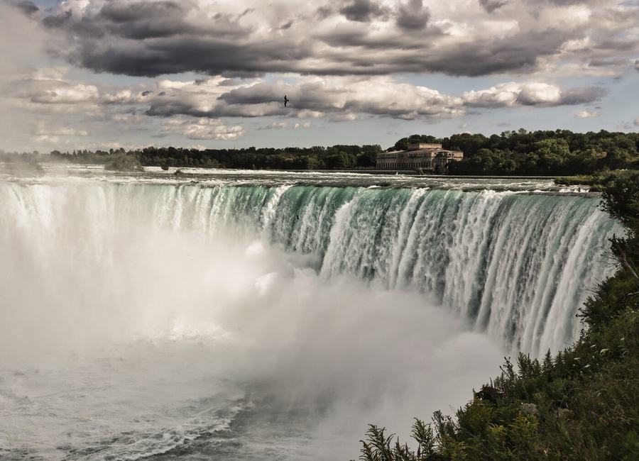 Island, Küsten, Wasserfälle, Thermal – Niagarafälle, Kanada